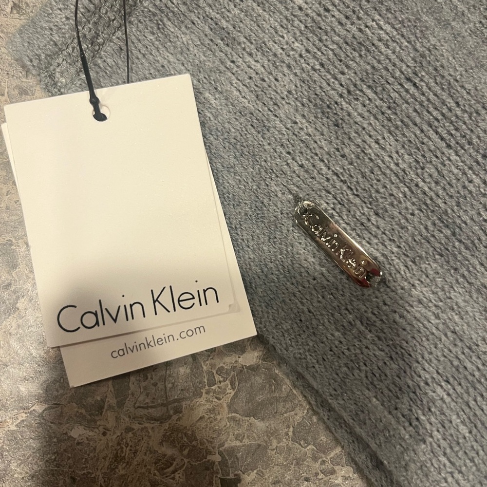 Calvin Klein Charcoal Infinity Scarf - Picture 4 of 4